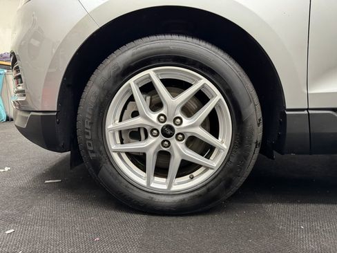 Used 2024 Ford Edge SEL image 12