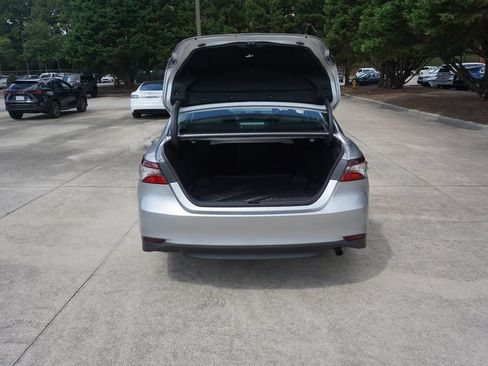 Used 2024 Toyota Camry LE FWD image 16