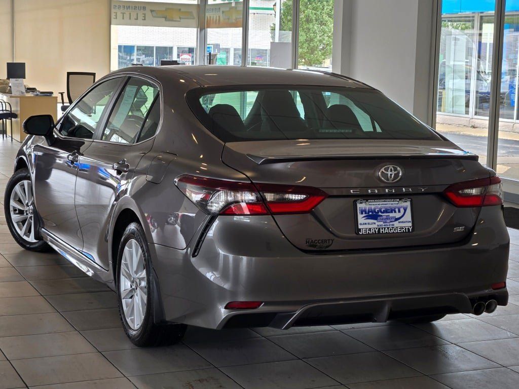 Used 2024 Toyota Camry SE FWD image 13