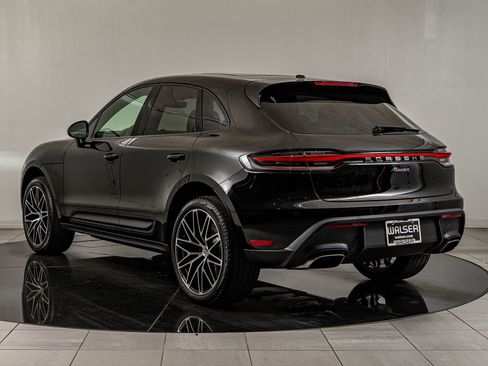 New 2026 Porsche Macan AWD/4WD image 3