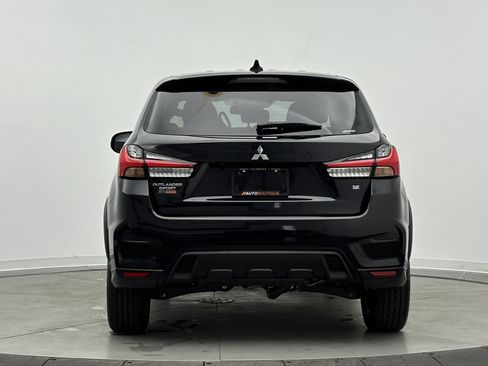 Used 2025 Mitsubishi Outlander Sport SE image 6