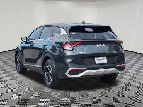 Used 2025 Kia Sportage LX FWD image 3