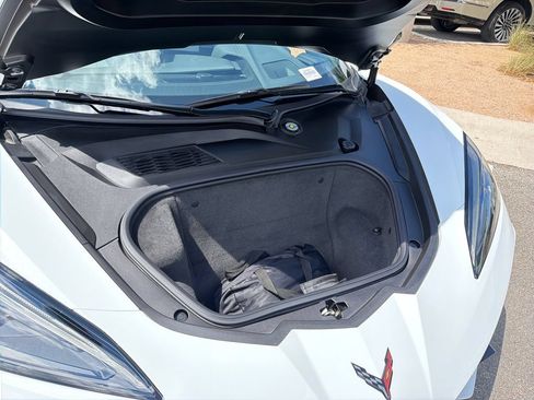 Used 2024 Chevrolet Corvette Stingray Coupe RWD image 19