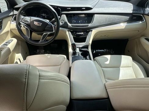 Used 2019 Cadillac XT5 FWD image 15