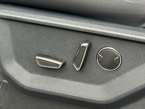 New 2025 Ford F150 Lightning Lariat image 26