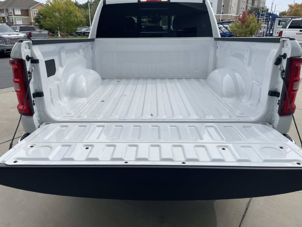 Used 2025 RAM 1500 Big Horn AWD/4WD image 10