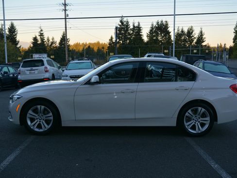 Used 2018 BMW 330i Sedan image 4
