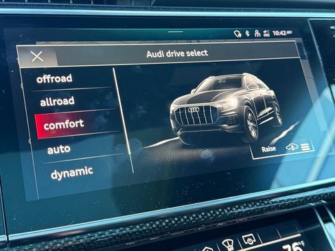 Used 2022 Audi SQ8 Prestige w/ Prestige Package image 36