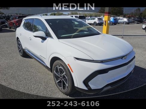 Used 2025 Chevrolet Equinox EV LT image 1