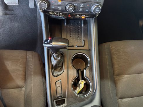 Used 2025 Dodge Durango R/T w/ Blacktop Package AWD/4WD image 13