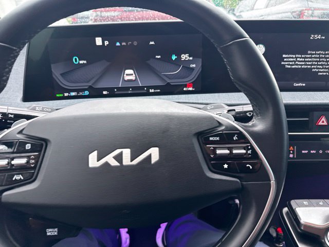 Used 2022 Kia EV6 Wind RWD image 20