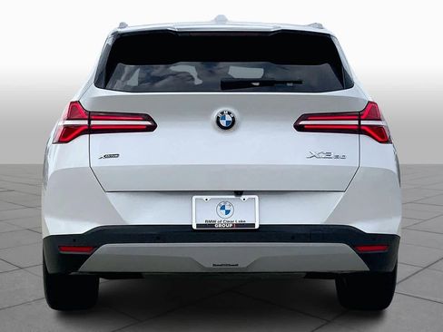 Used 2025 BMW X3 xDrive30i AWD/4WD image 4