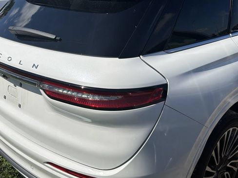 Used 2021 Lincoln Corsair AWD w/ Sport Package image 11