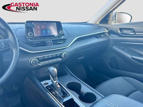 Used 2023 Nissan Altima 2.5 S FWD image 30