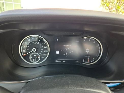 Used 2025 Genesis G70 2.5T w/ Sport Prestige Package image 34