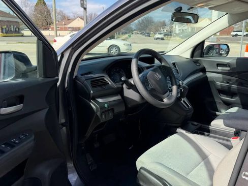 Used 2016 Honda CR-V LX image 14