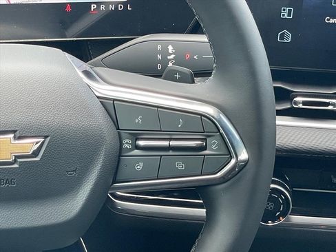 New 2027 Chevrolet Equinox LT w/ Safety and Technology Package FWD image 14