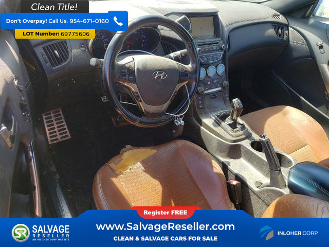 Used 2016 Hyundai Genesis Coupe 3.8 RWD image 11
