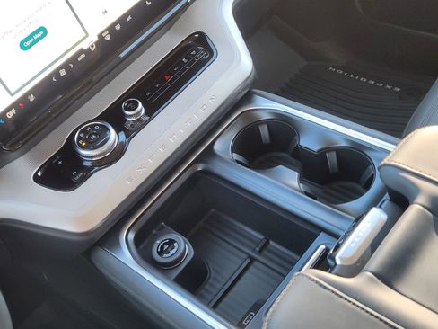 New 2026 Ford Expedition Active image 20