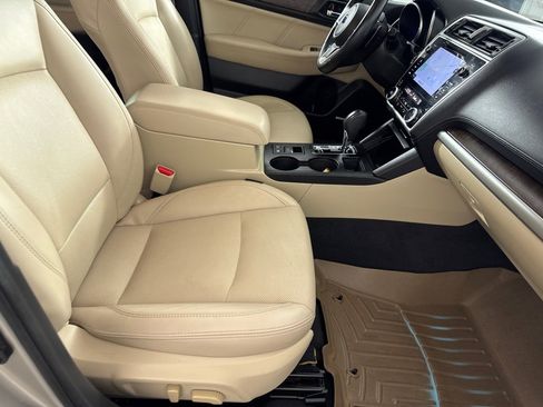 Used 2018 Subaru Outback 2.5i Limited image 26