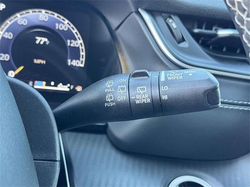 New 2025 Jeep Grand Cherokee Altitude image 11