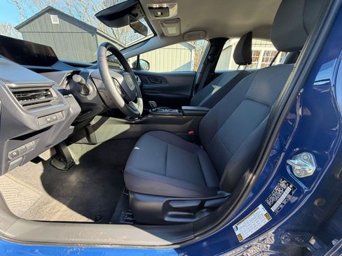 Used 2025 Toyota Prius LE image 24