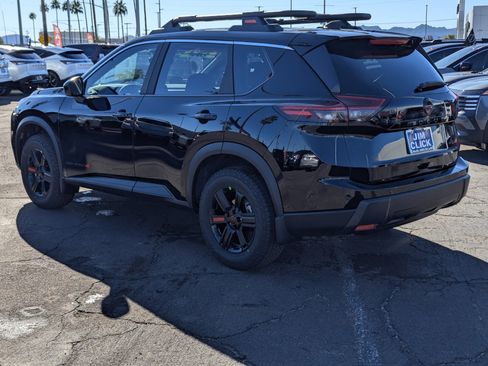 New 2026 Nissan Rogue SV image 4