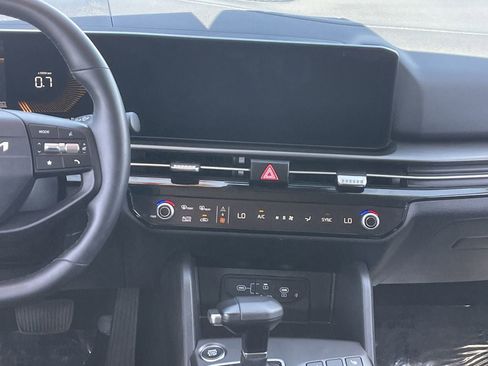 Certified 2026 Kia Sportage EX FWD image 14