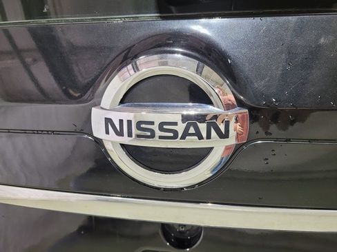 Used 2016 Nissan Rogue SV image 64