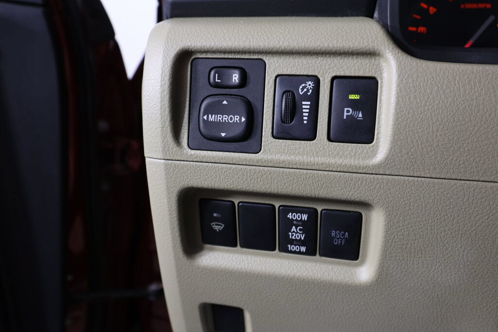 Used 2013 Toyota 4Runner SR5 w/ Premium Pkg AWD/4WD image 31