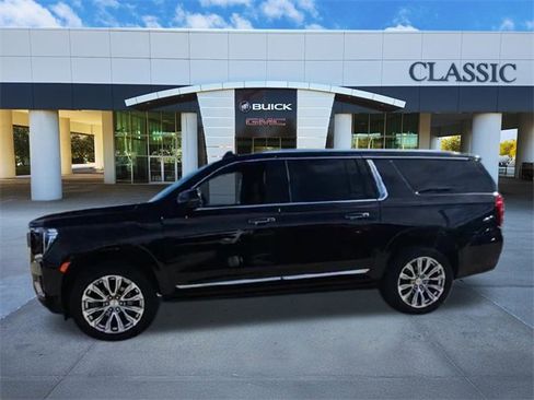 Used 2024 GMC Yukon XL Denali w/ Denali Reserve Package image 4