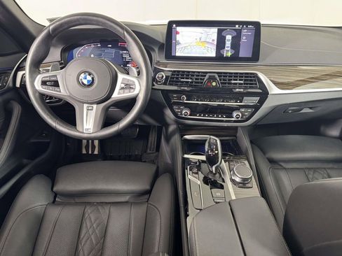 Used 2023 BMW 530i xDrive 530i xDrive w/ M Sport Package image 5