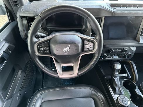 Certified 2025 Ford Bronco Badlands AWD/4WD image 13
