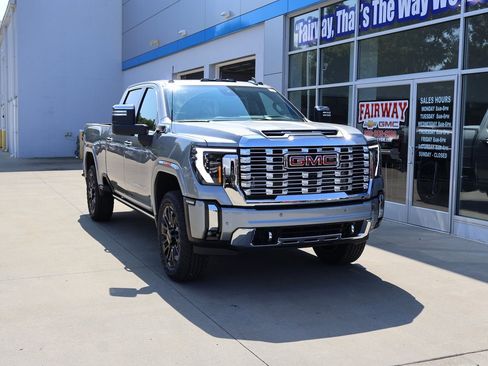New 2025 GMC Sierra 2500 Denali w/ Denali Reserve Package image 2