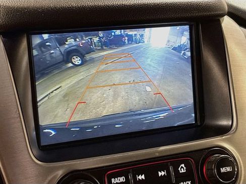Used 2016 GMC Yukon SLT w/ Open Road Package AWD/4WD image 13