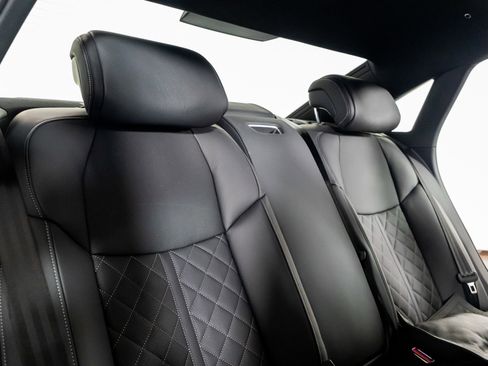 Used 2025 Audi S8 image 28