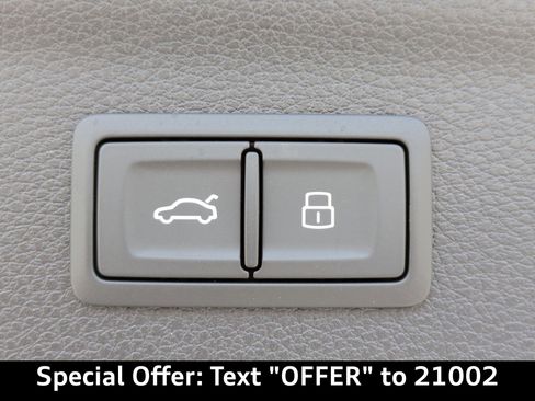 New 2025 Audi Q3 2.0T Premium image 14