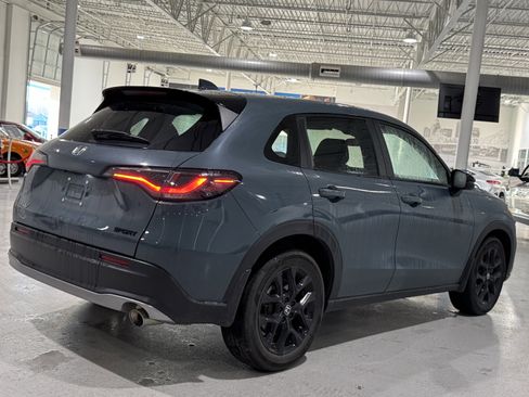 Used 2025 Honda HR-V Sport image 16