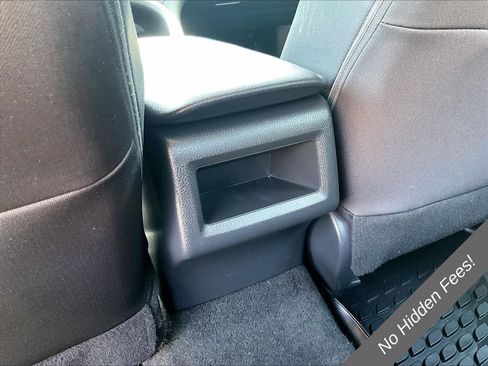 Used 2020 Toyota Camry LE w/ Convenience Package FWD image 28