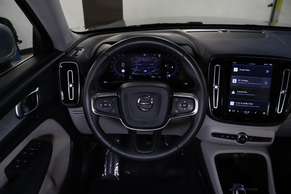 Used 2024 Volvo XC40 B5 Plus AWD/4WD image 20