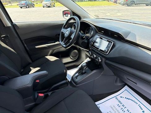 Certified 2025 Nissan Kicks Play S FWD image 10