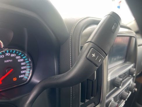 Used 2018 Chevrolet Silverado 1500 LTZ image 24