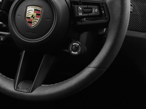 Certified 2024 Porsche Macan GTS w/ GTS Sport Package AWD/4WD image 41