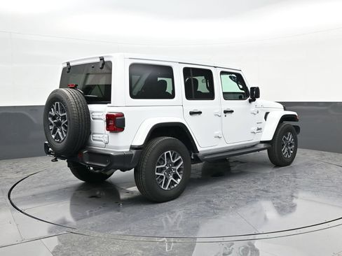 Used 2024 Jeep Wrangler Sahara w/ Safety Group image 7