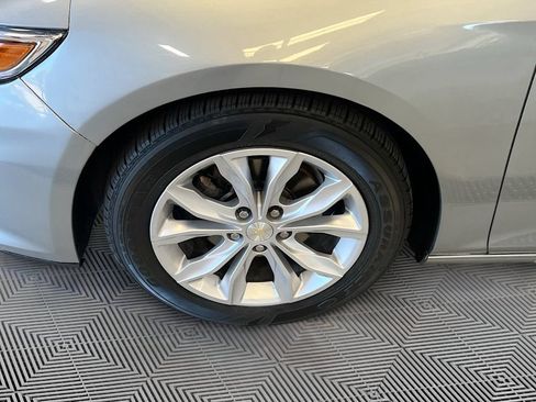 Used 2023 Chevrolet Malibu LT FWD image 29