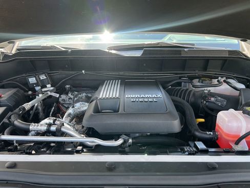 Used 2025 Chevrolet Silverado 1500 RST AWD/4WD image 30