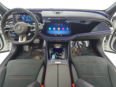 New 2026 Mercedes-Benz E 53 AMG e 4MATIC Sedan image 9