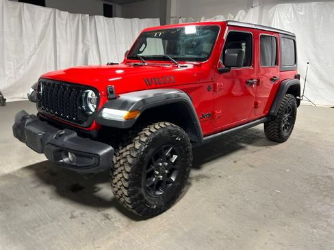 Used 2025 Jeep Wrangler Unlimited Sport AWD/4WD image 3