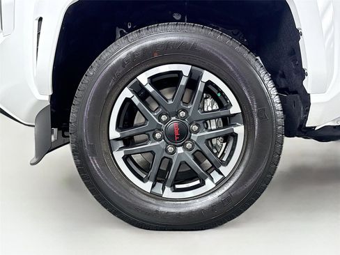 Certified 2025 Toyota Tacoma TRD Sport image 40