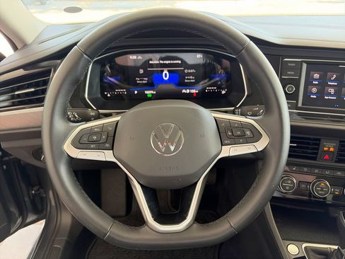 Certified 2023 Volkswagen Jetta SE FWD image 14